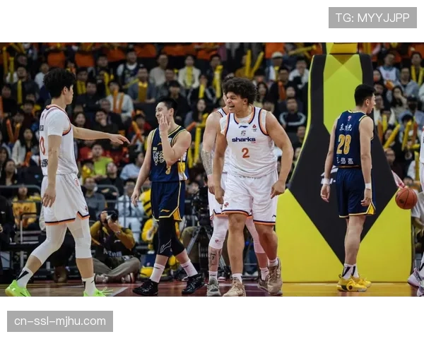 广东110-105险胜深圳,双外援缺阵下奎因独撑大局